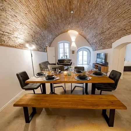 Servus Old Town Premium Apartment *