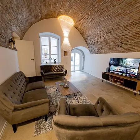 Servus Old Town Premium Апартаменты