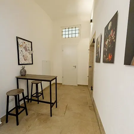 Servus Old Town Premium Апартаменты *
